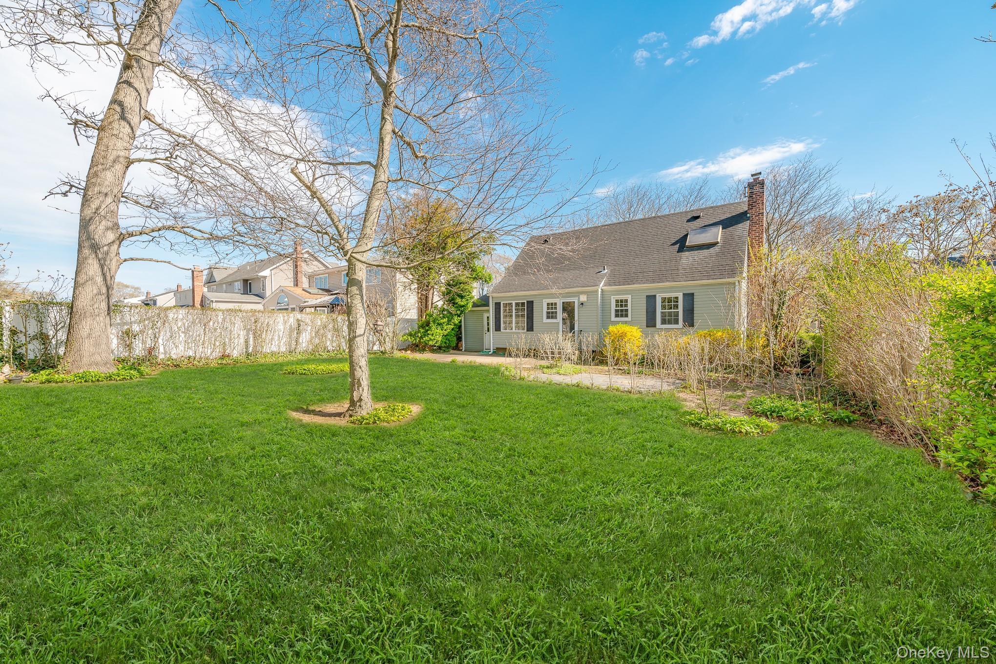 Single Family New York  Nassau County, NY 11783, MLS-988516-6