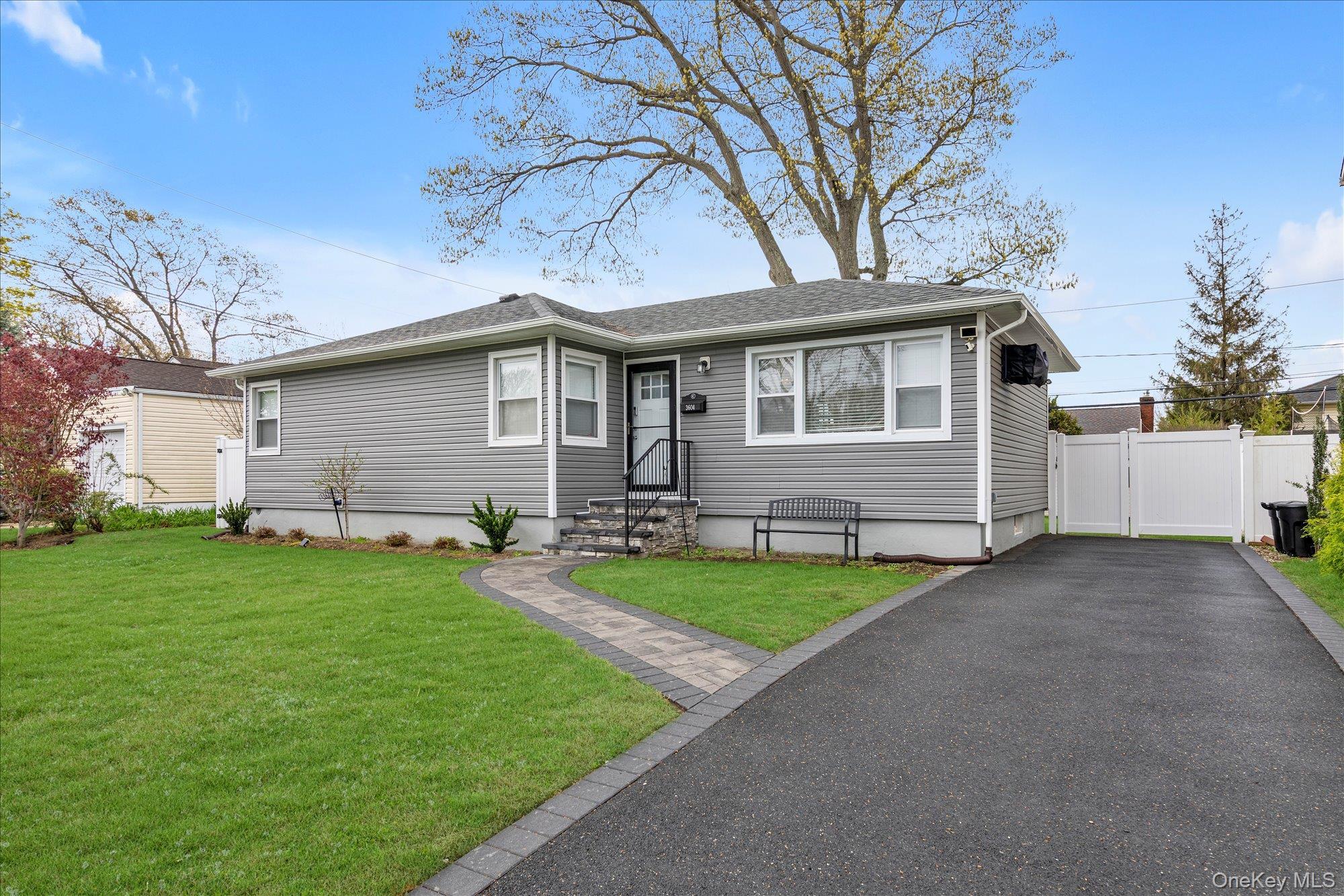 Single Family Locust  Nassau County, NY 11783, MLS-988534-2