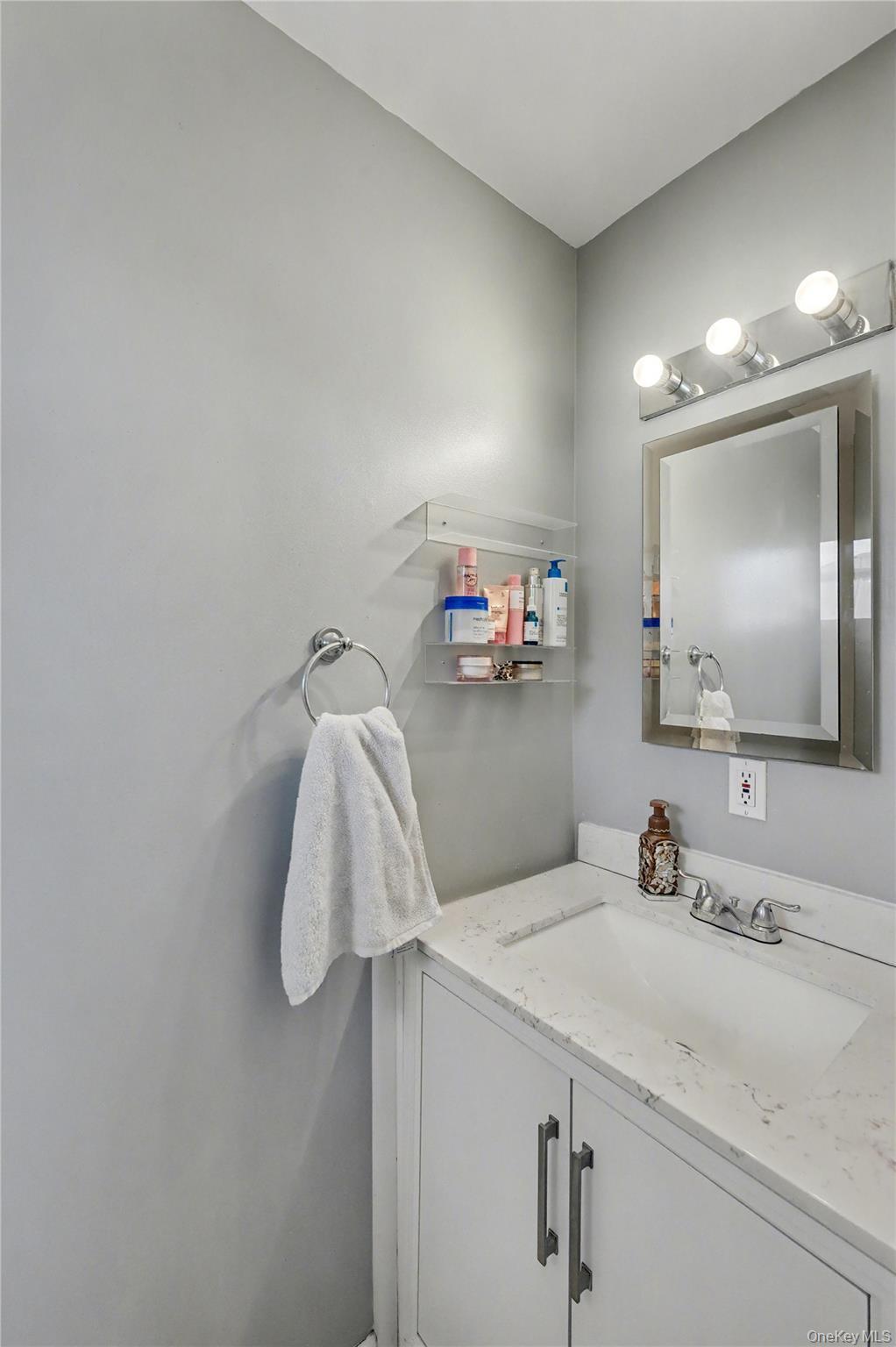 Single Family Pulaski  Suffolk County, NY 11731, MLS-988535-26