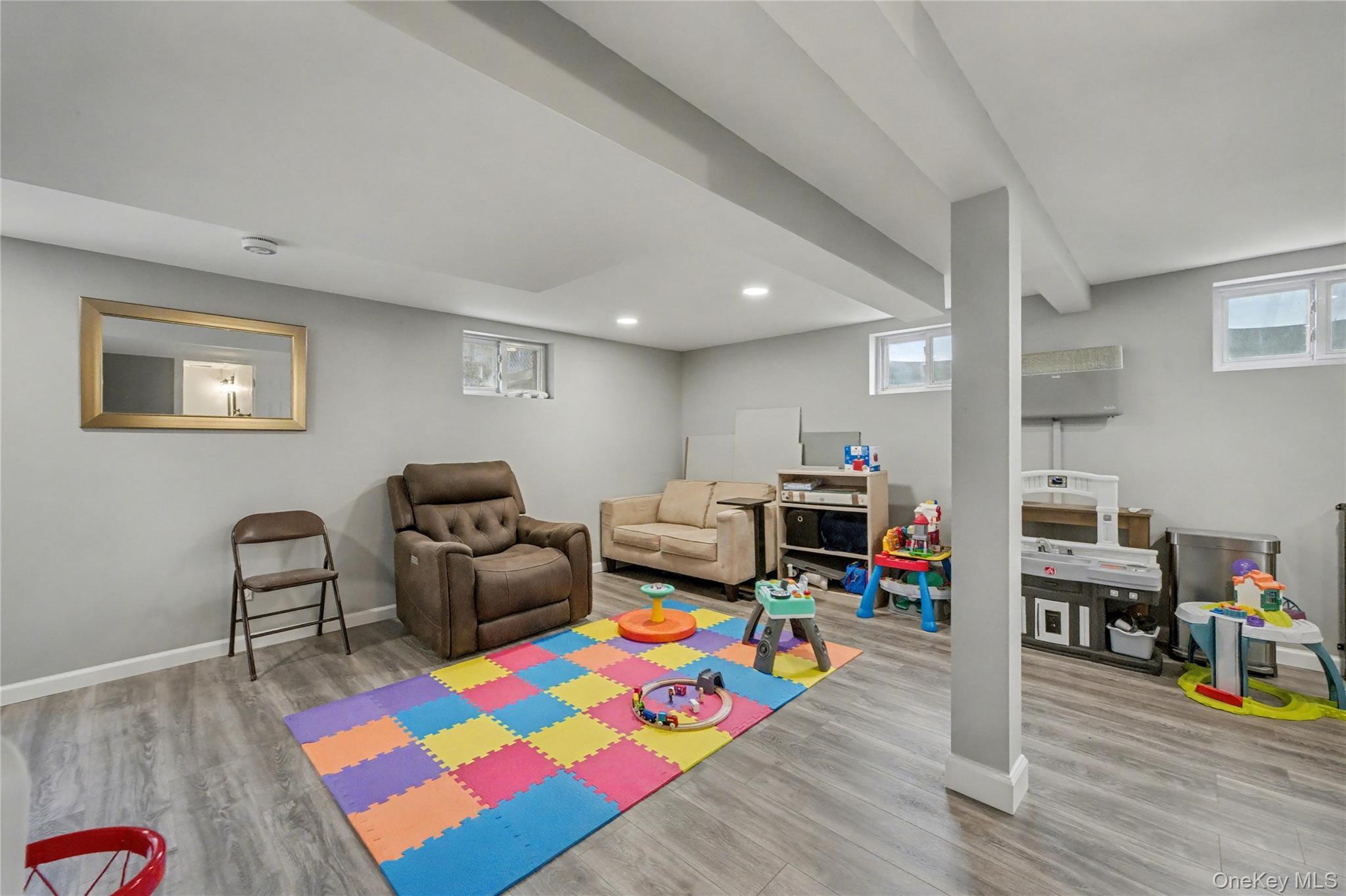 Single Family Pulaski  Suffolk County, NY 11731, MLS-988535-30