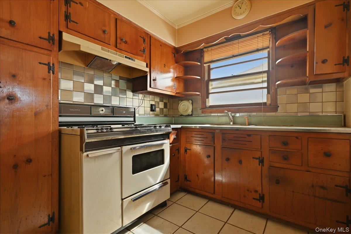 Single Family 147th Queens, NY 11422, MLS-988546-12