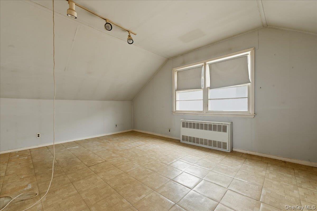 Single Family 147th Queens, NY 11422, MLS-988546-24