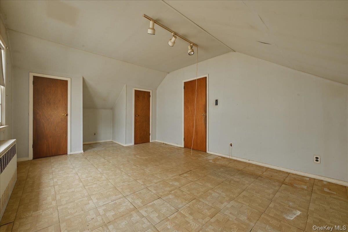 Single Family 147th Queens, NY 11422, MLS-988546-25