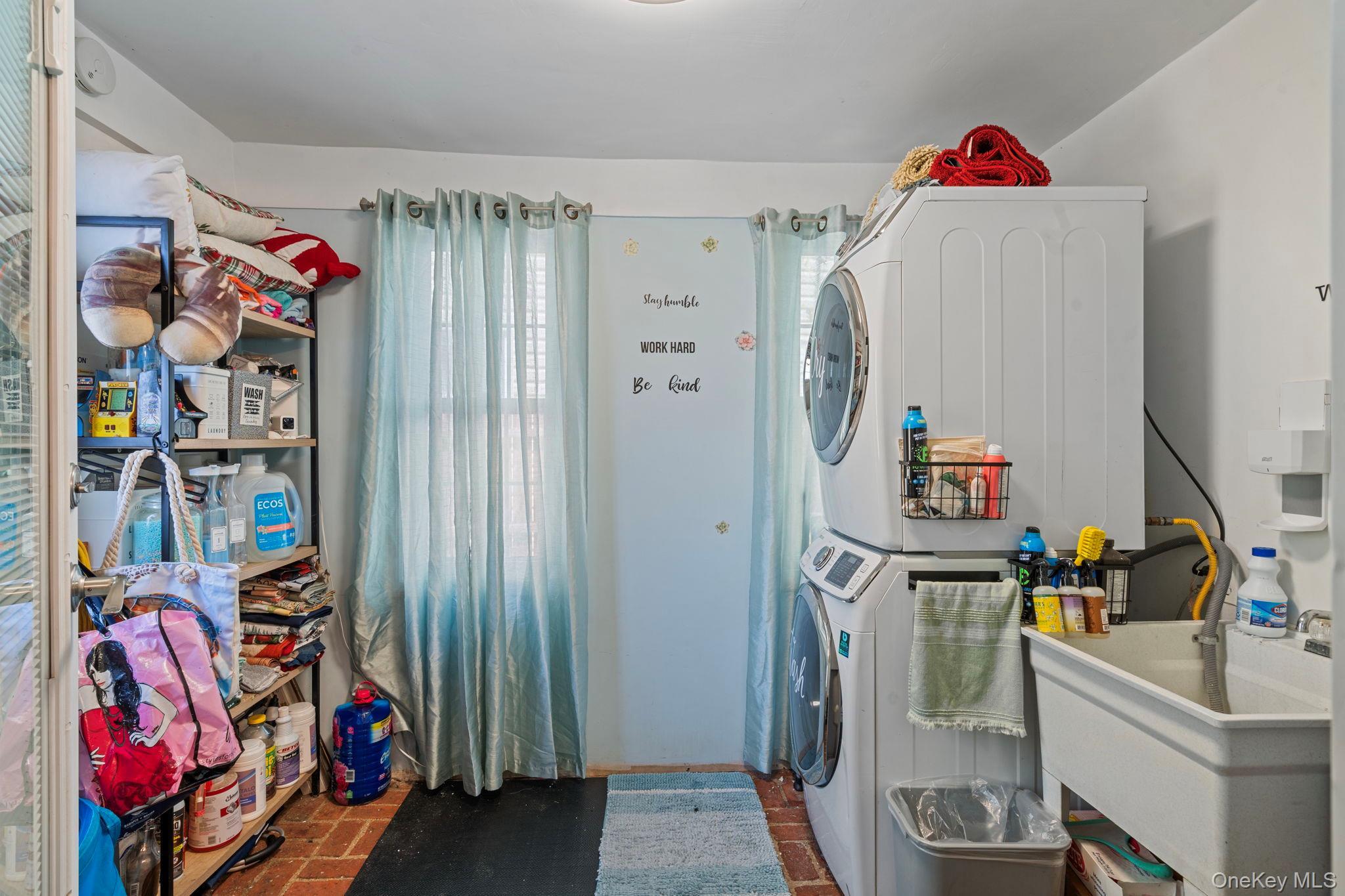 Single Family Church  Nassau County, NY 11510, MLS-988581-28