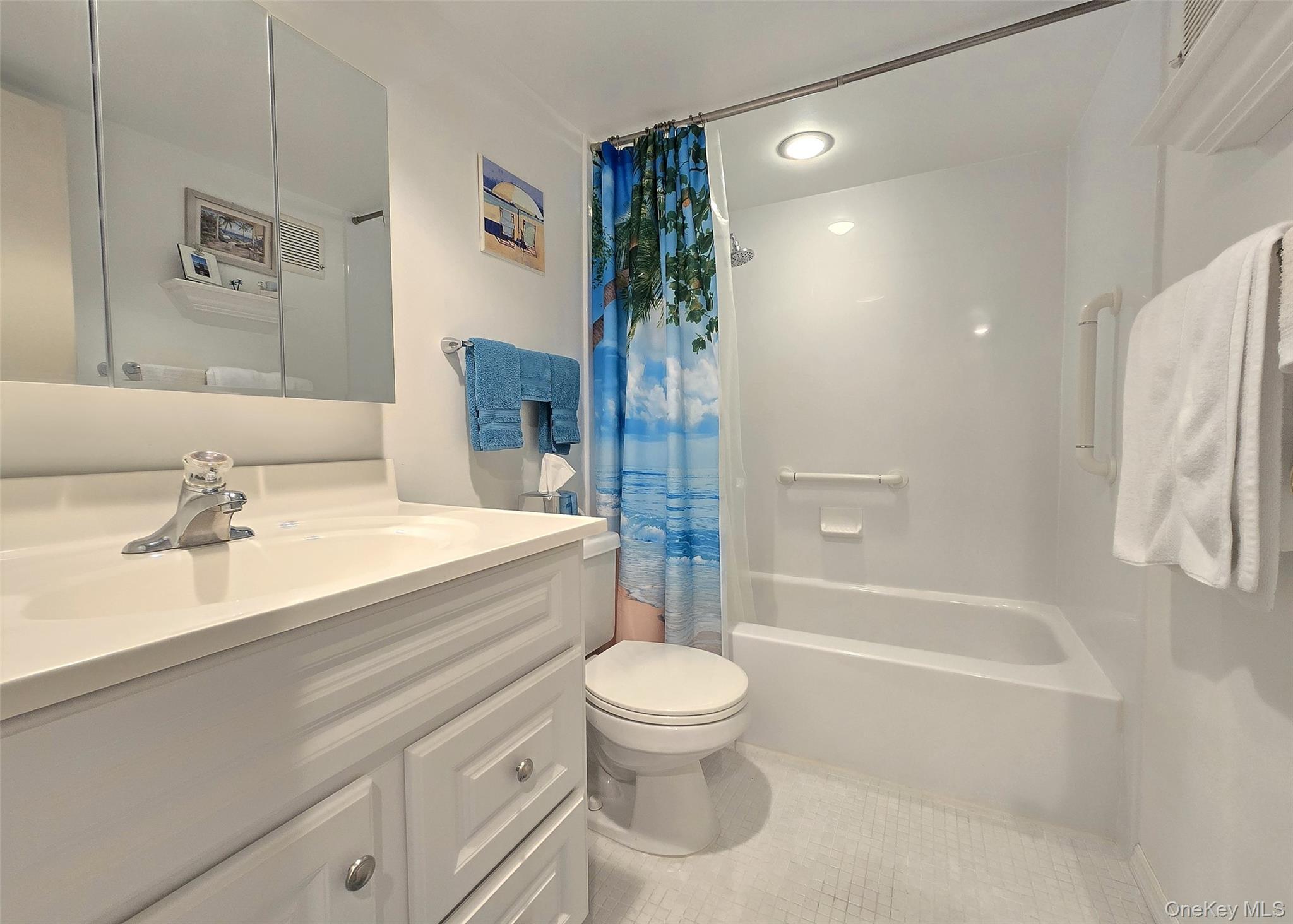 Coop Middle Country  Suffolk County, NY 11727, MLS-988585-12