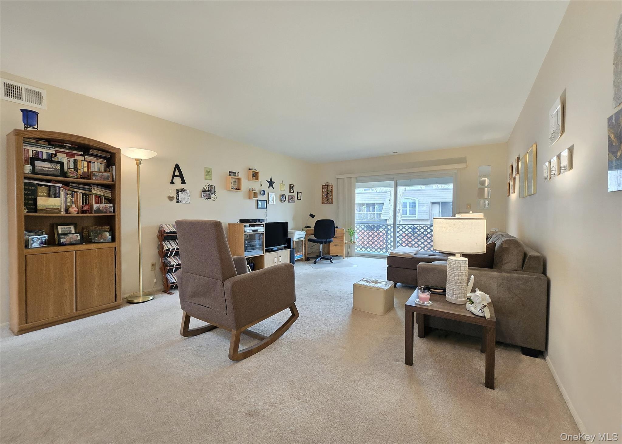 Coop Middle Country  Suffolk County, NY 11727, MLS-988585-4