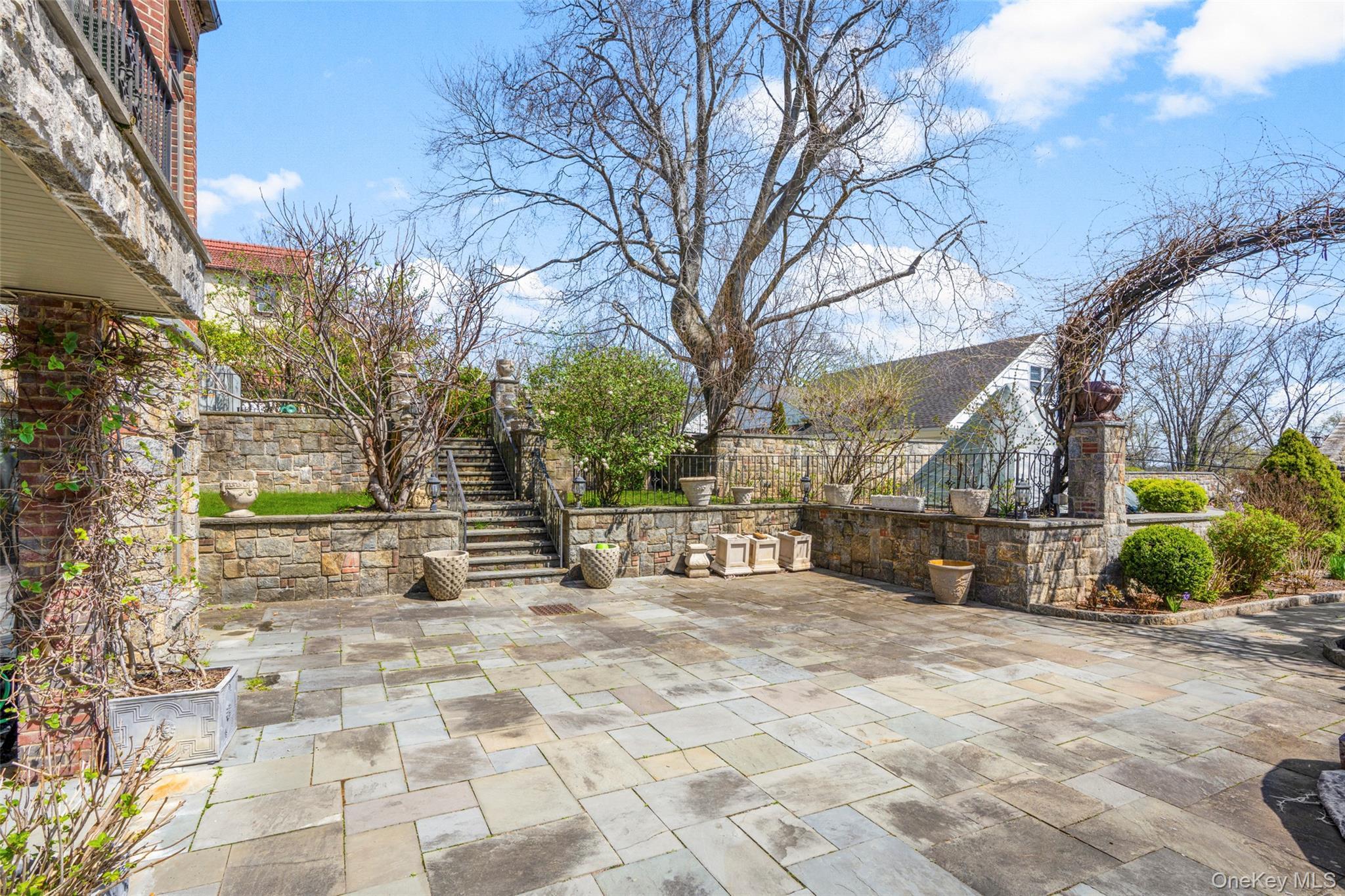 Single Family Carver Terrace  Westchester County, NY 10710, MLS-988593-29