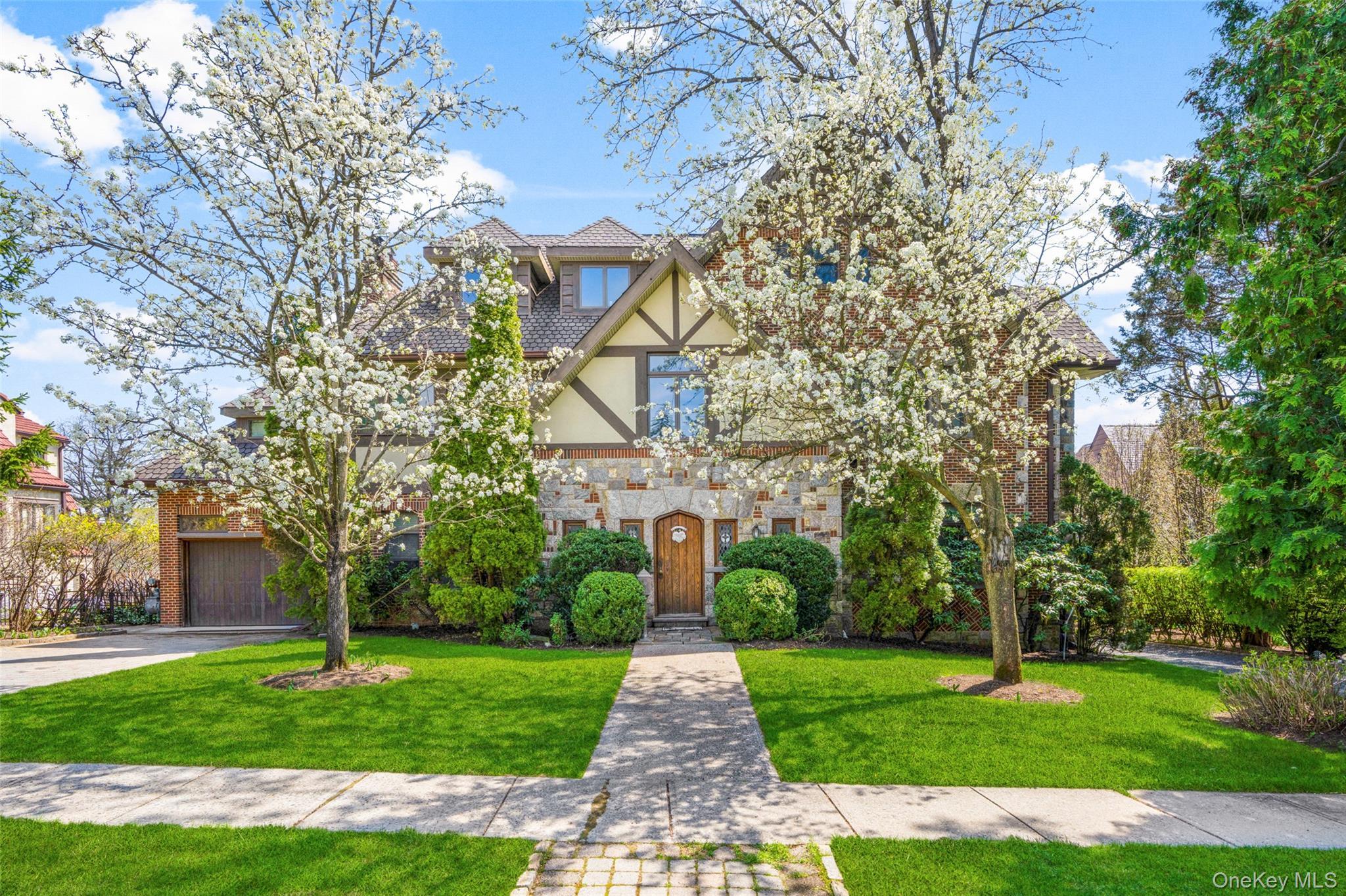 Single Family Carver Terrace  Westchester County, NY 10710, MLS-988593-37