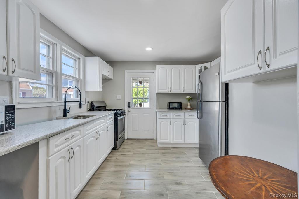 Single Family West  Nassau County, NY 11559, MLS-988612-14