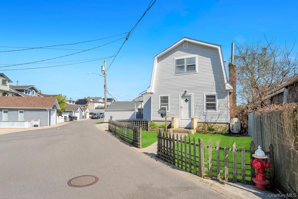 Single Family West  Nassau County, NY 11559, MLS-988612-2