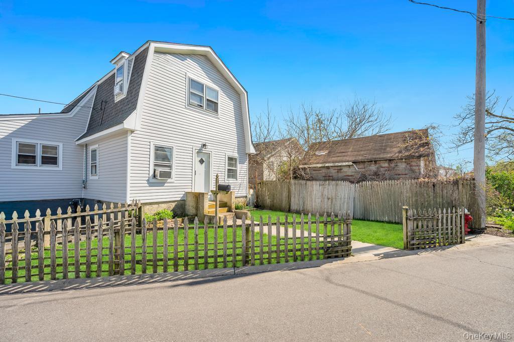 Single Family West  Nassau County, NY 11559, MLS-988612-3