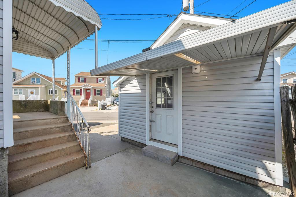 Single Family West  Nassau County, NY 11559, MLS-988612-5