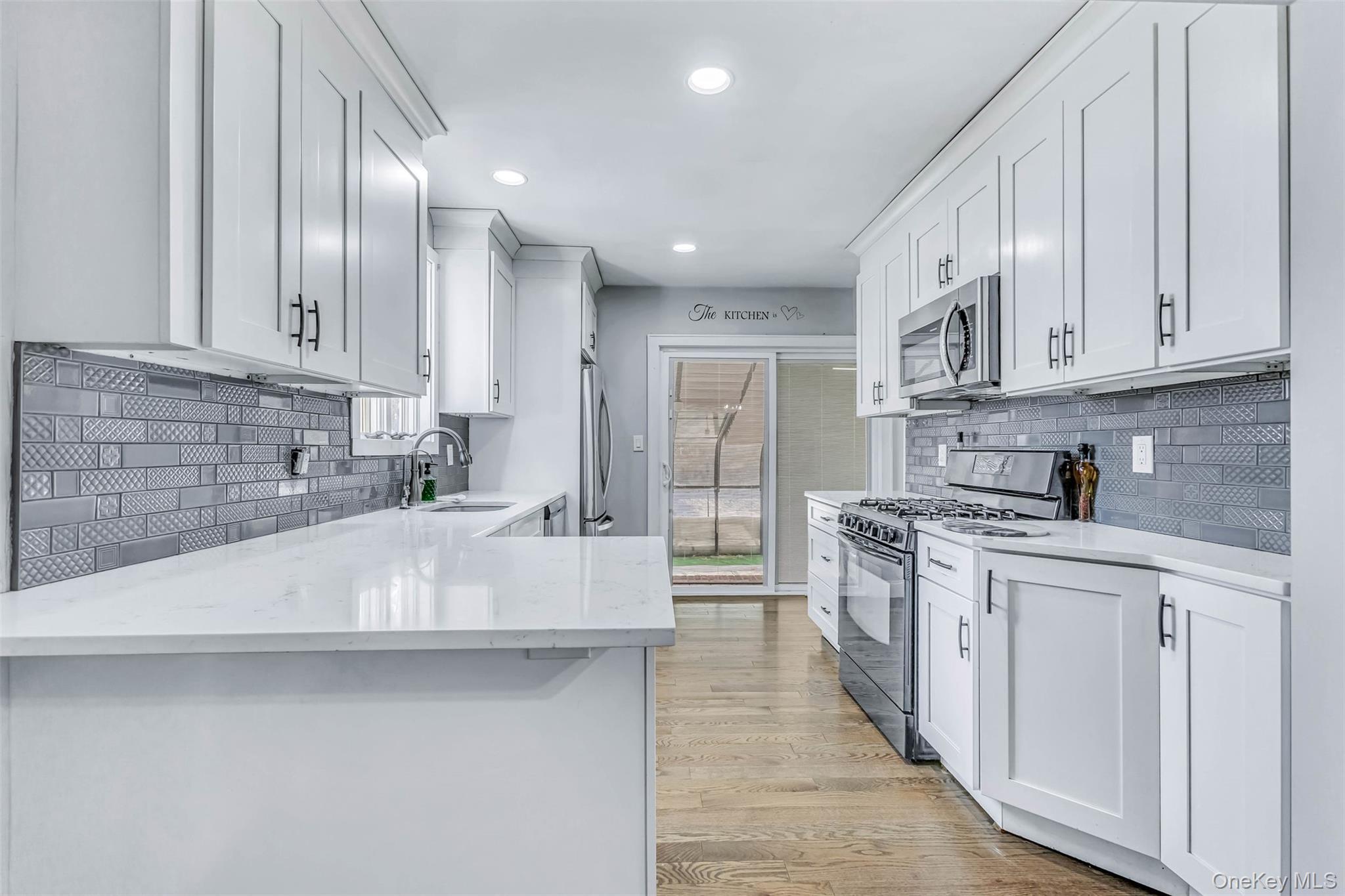 Single Family Greenwood  Suffolk County, NY 11706, MLS-988638-17