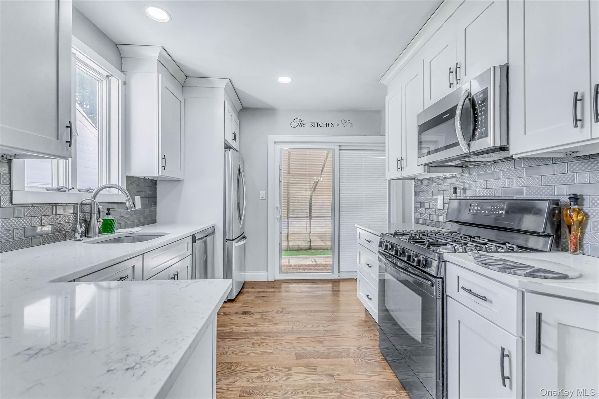 Single Family Greenwood  Suffolk County, NY 11706, MLS-988638-20