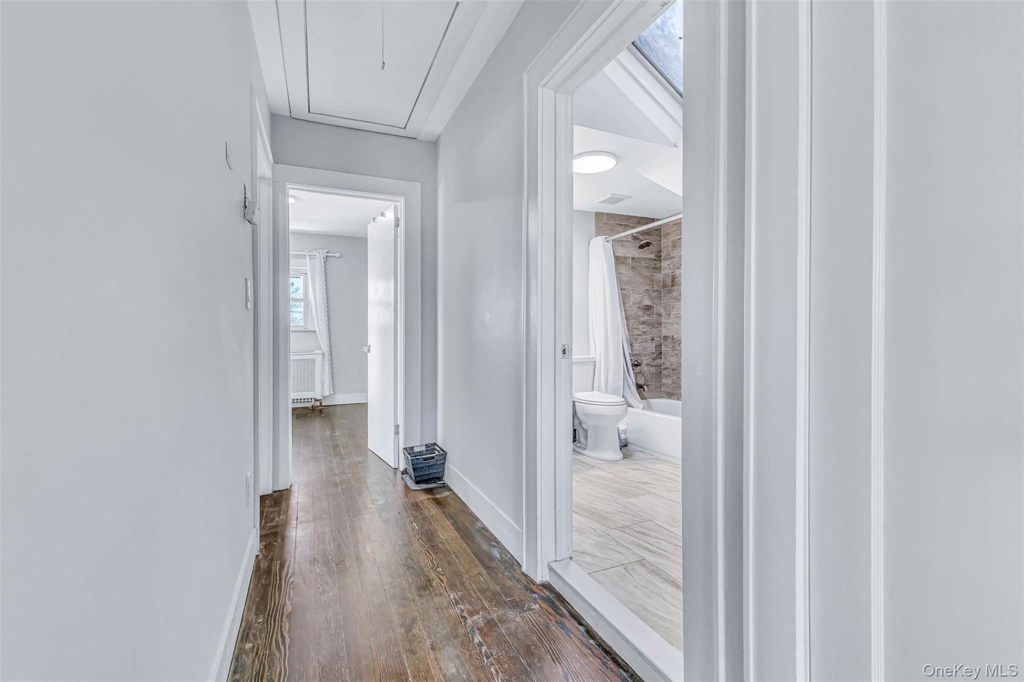 Single Family Greenwood  Suffolk County, NY 11706, MLS-988638-33