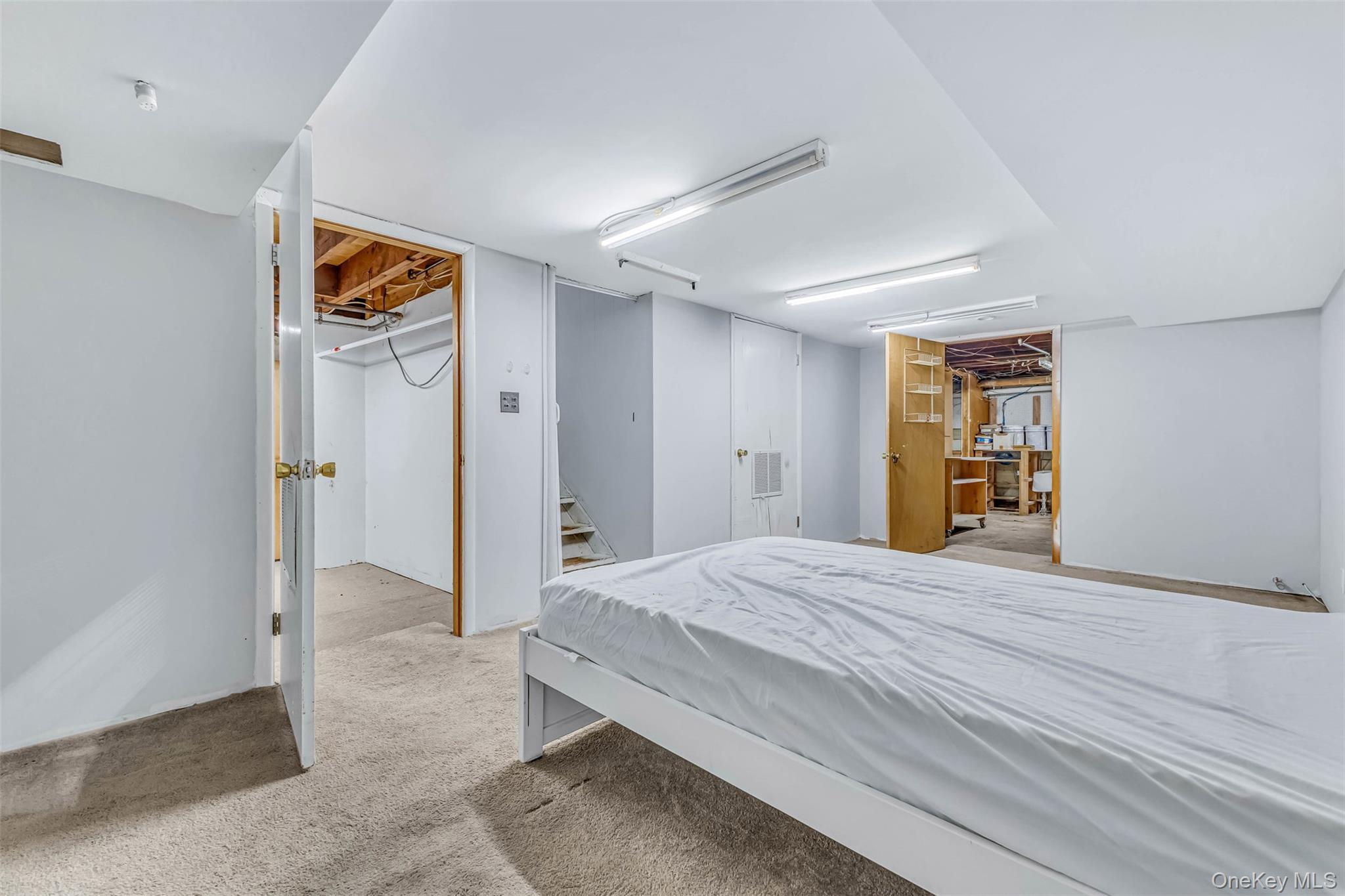 Single Family Greenwood  Suffolk County, NY 11706, MLS-988638-40