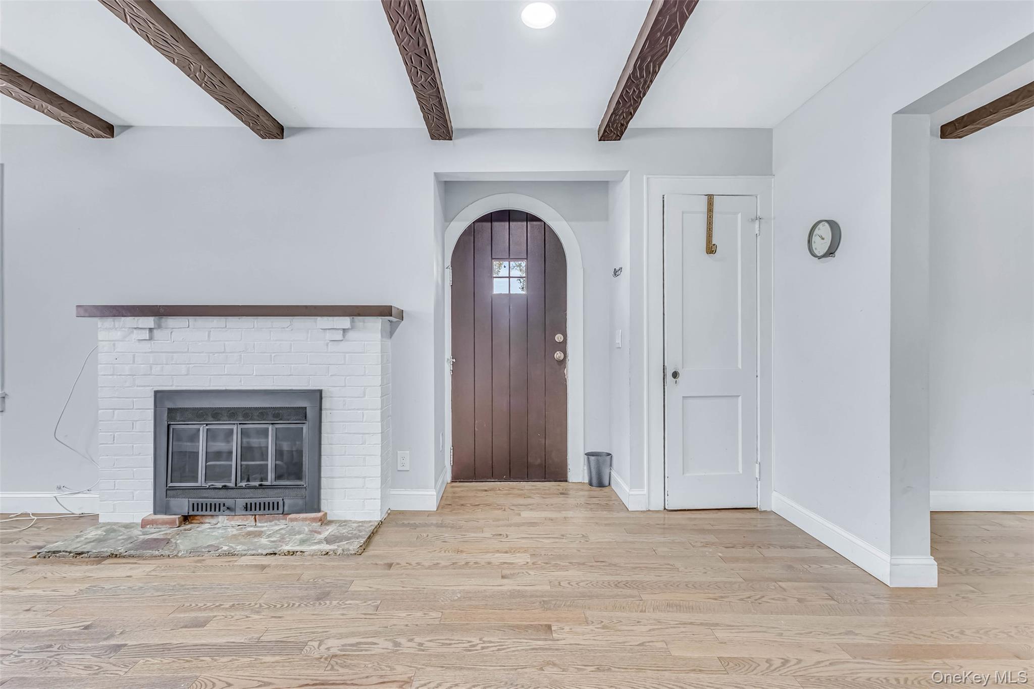 Single Family Greenwood  Suffolk County, NY 11706, MLS-988638-8