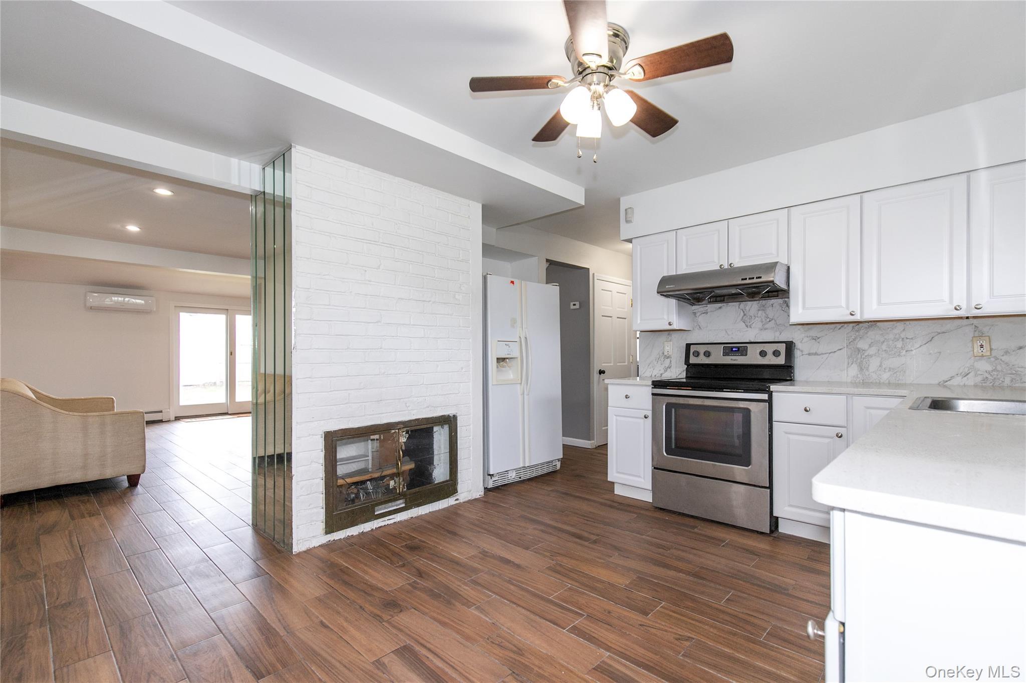 Single Family Apollo  Nassau County, NY 11801, MLS-988654-7