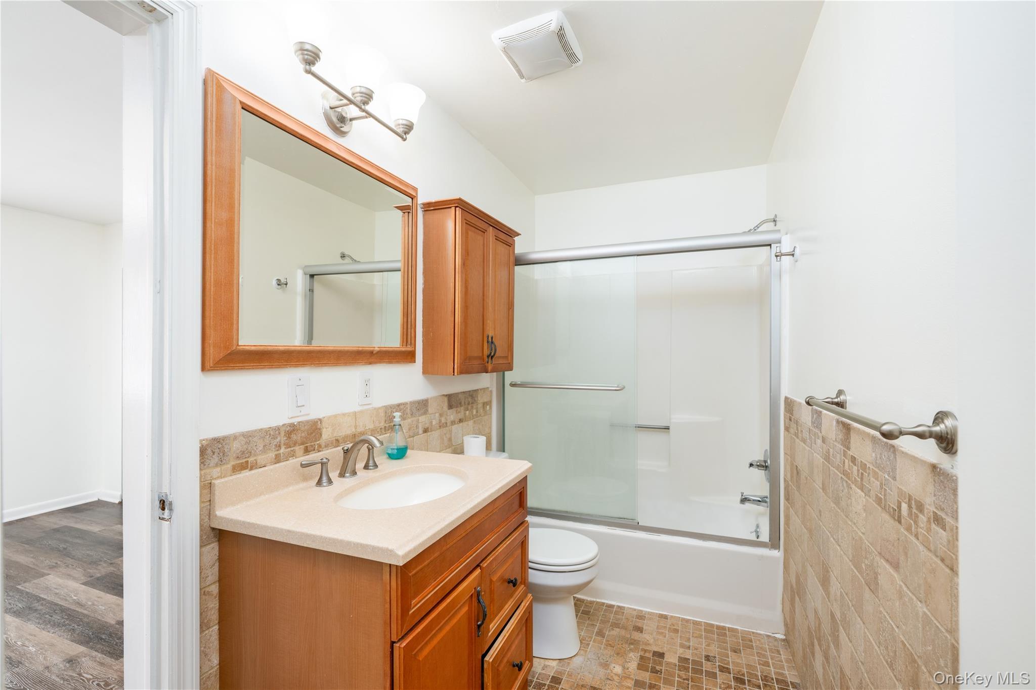 Condo Chelsea Dutchess County, NY 12533, MLS-988660-10