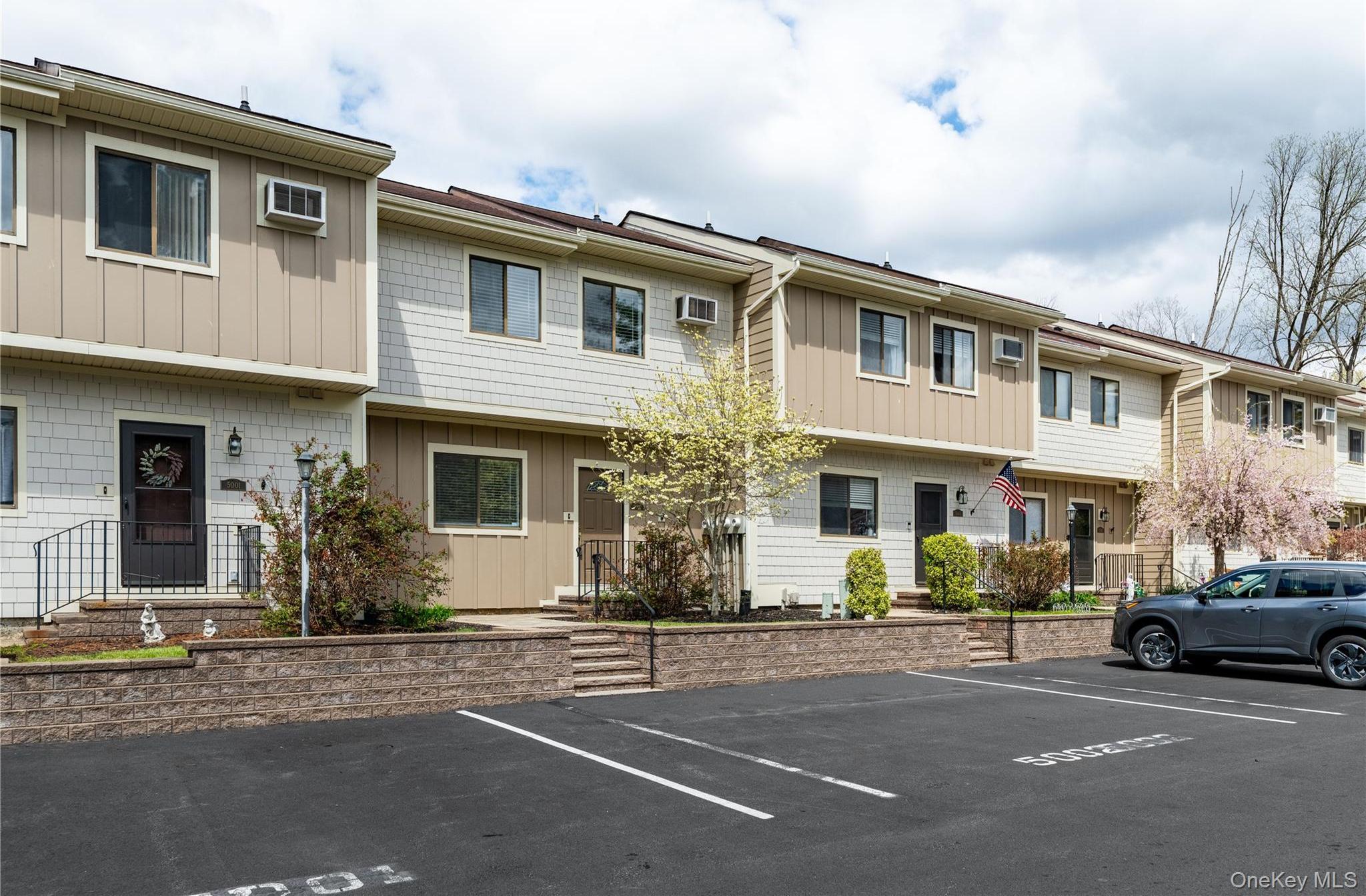 Condo Chelsea Dutchess County, NY 12533, MLS-988660-2