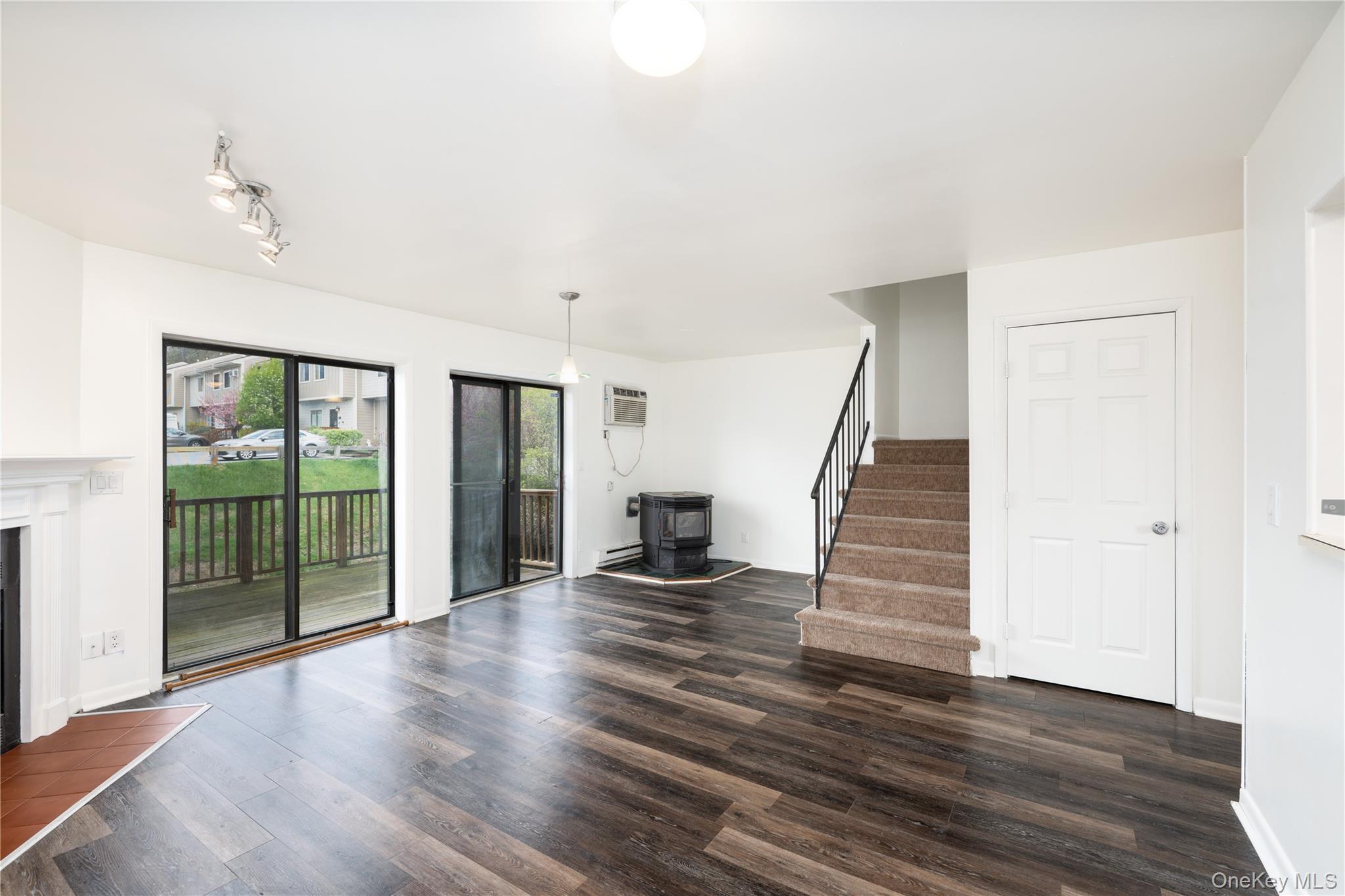 Condo Chelsea Dutchess County, NY 12533, MLS-988660-3