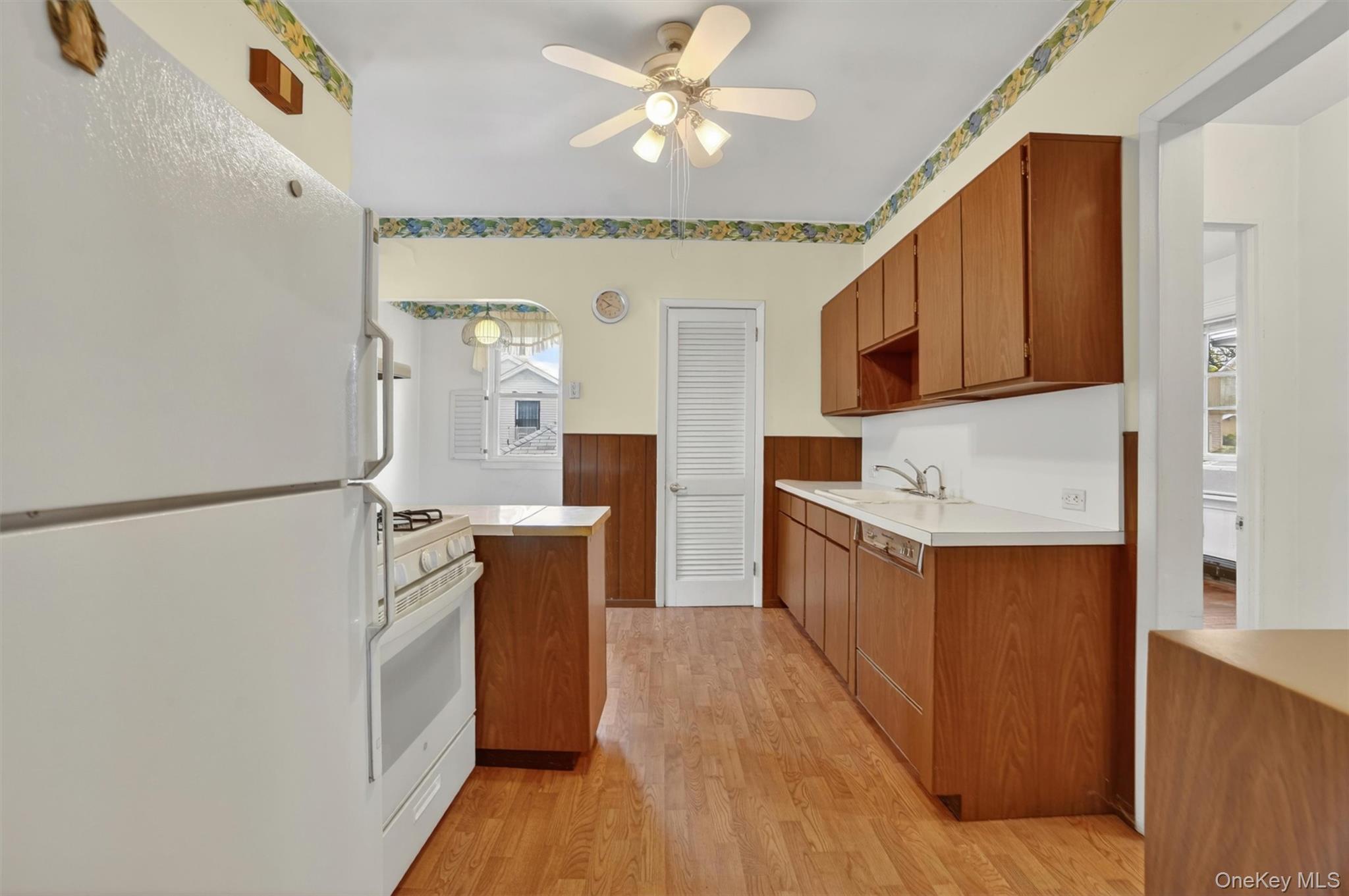 Single Family Ellsworth  Bronx, NY 10465, MLS-988663-11