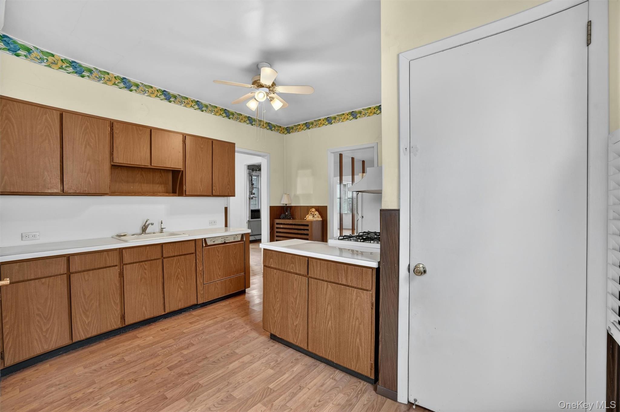 Single Family Ellsworth  Bronx, NY 10465, MLS-988663-15