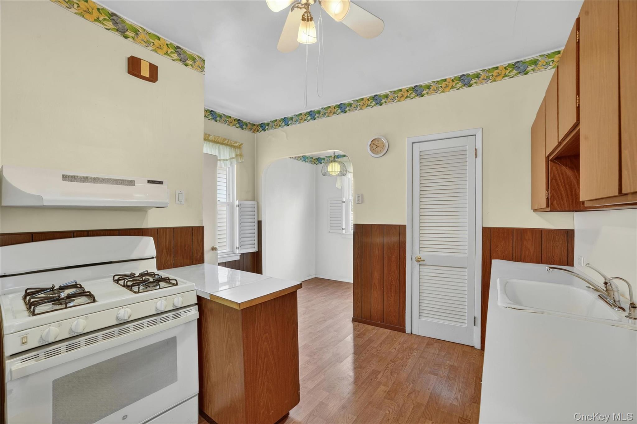 Single Family Ellsworth  Bronx, NY 10465, MLS-988663-18