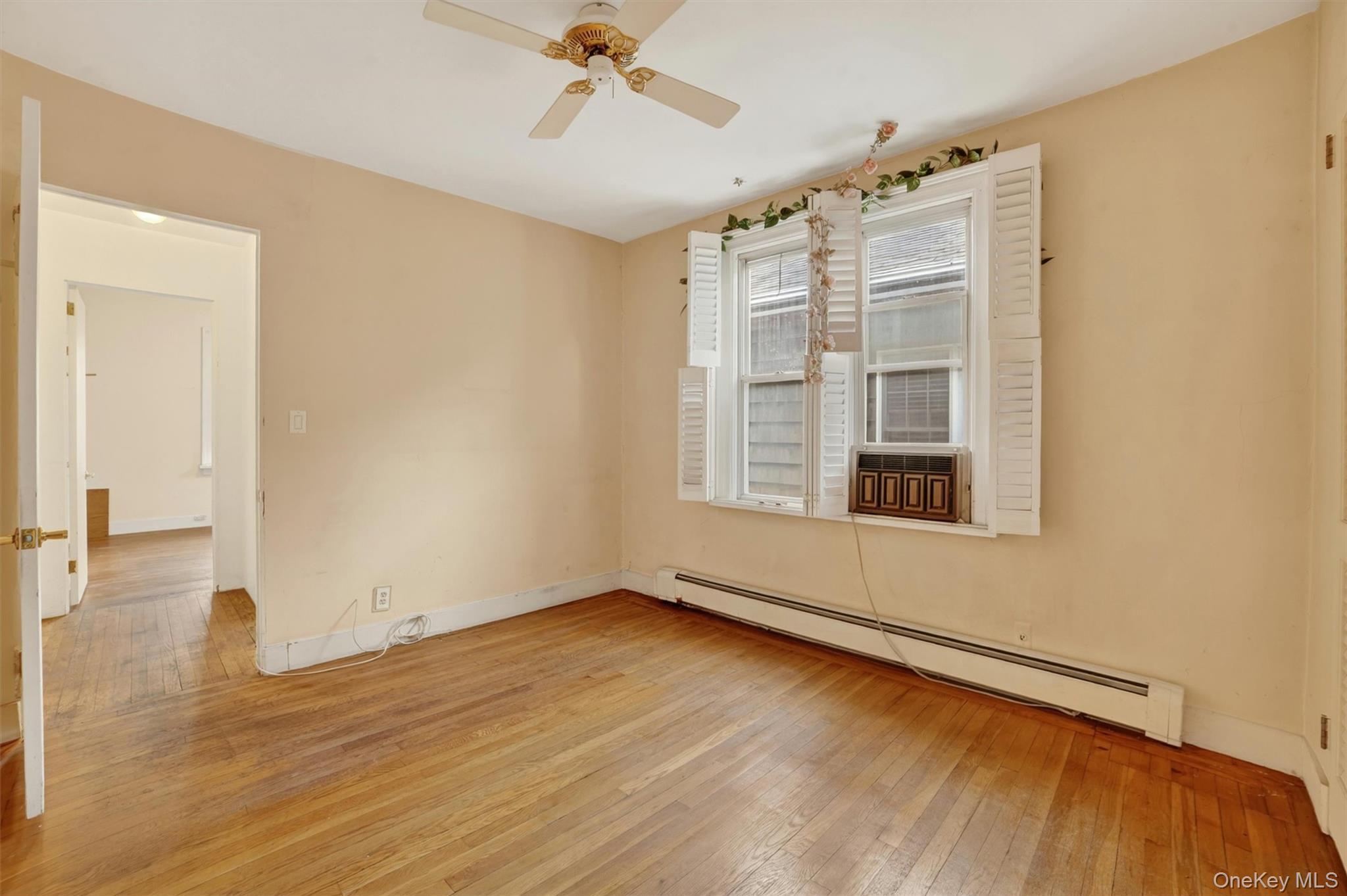 Single Family Ellsworth  Bronx, NY 10465, MLS-988663-23