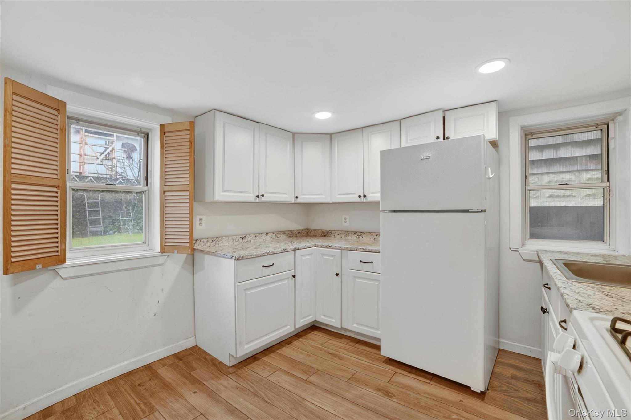 Single Family Ellsworth  Bronx, NY 10465, MLS-988663-26