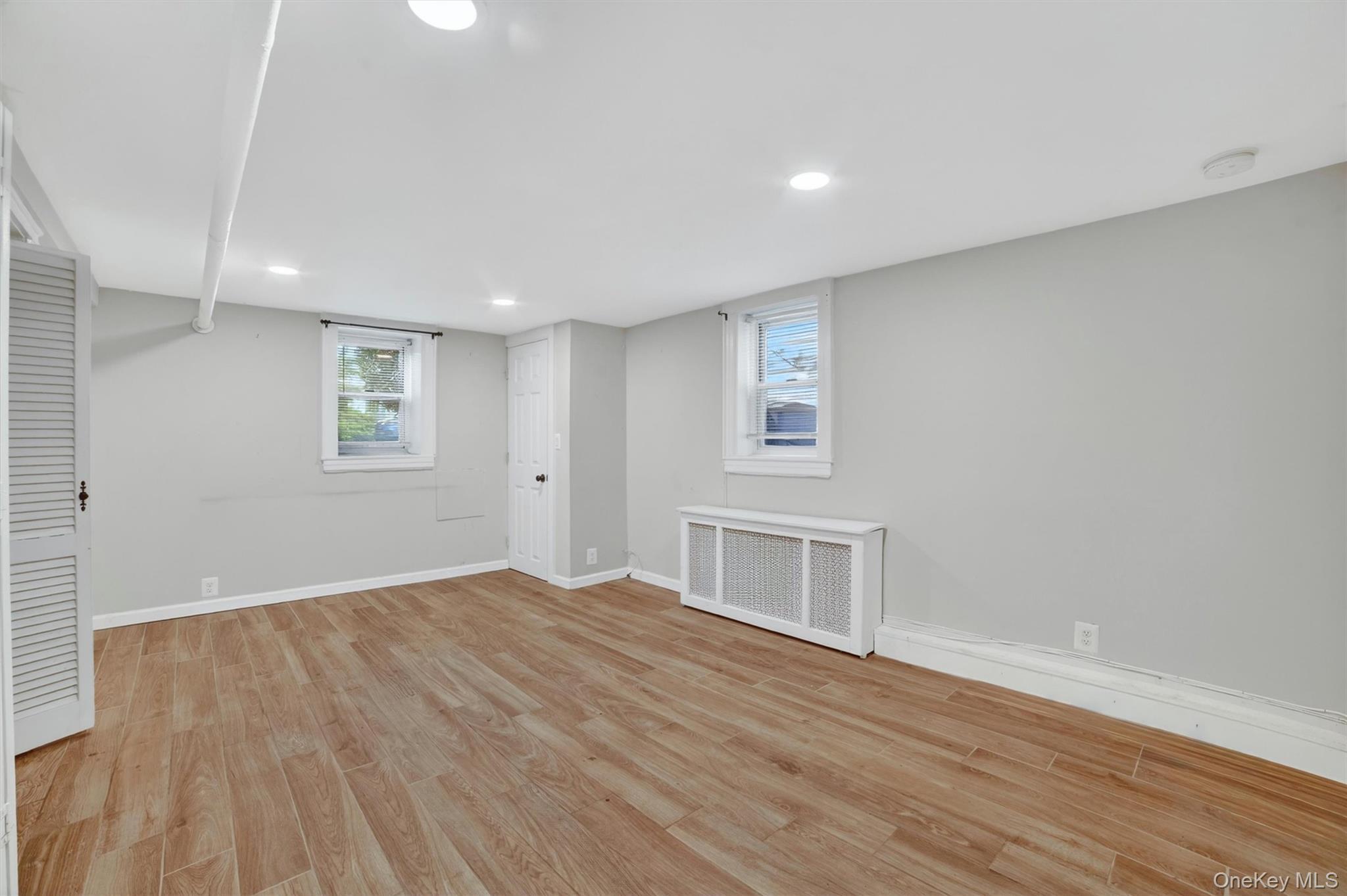 Single Family Ellsworth  Bronx, NY 10465, MLS-988663-36