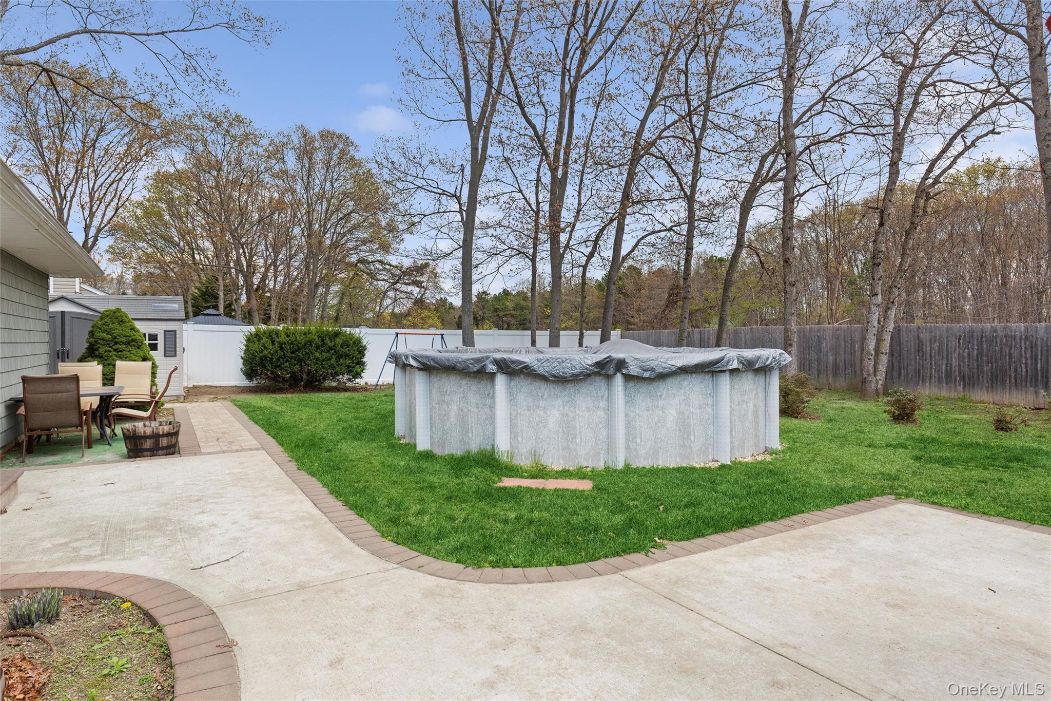 Single Family Griffin  Suffolk County, NY 11766, MLS-988706-32