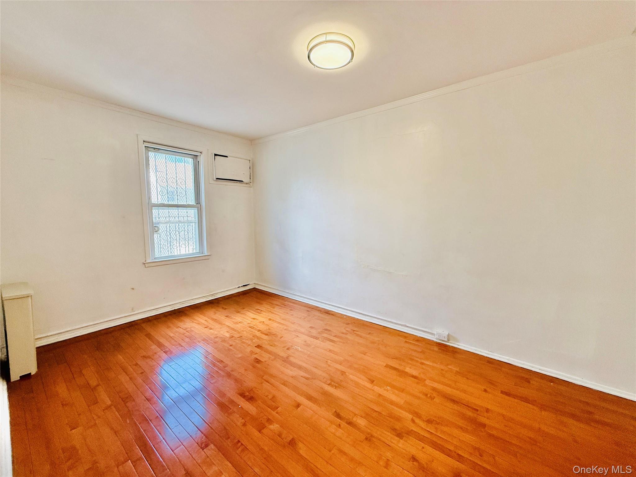 Single Family Harrington Bronx, NY 10461, MLS-988712-11