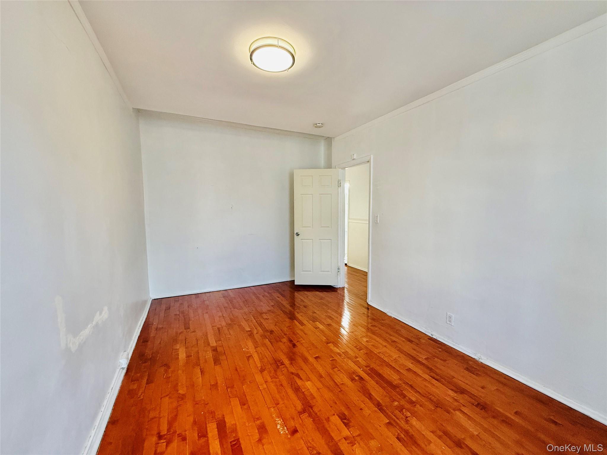 Single Family Harrington Bronx, NY 10461, MLS-988712-12