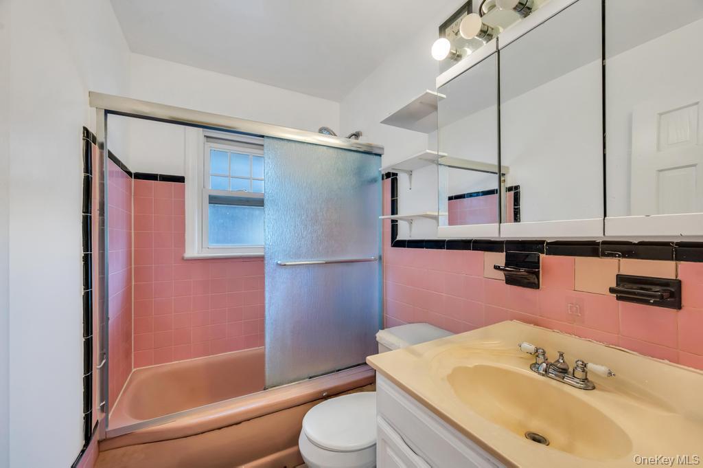 Single Family Cleaves  Nassau County, NY 11550, MLS-988748-14