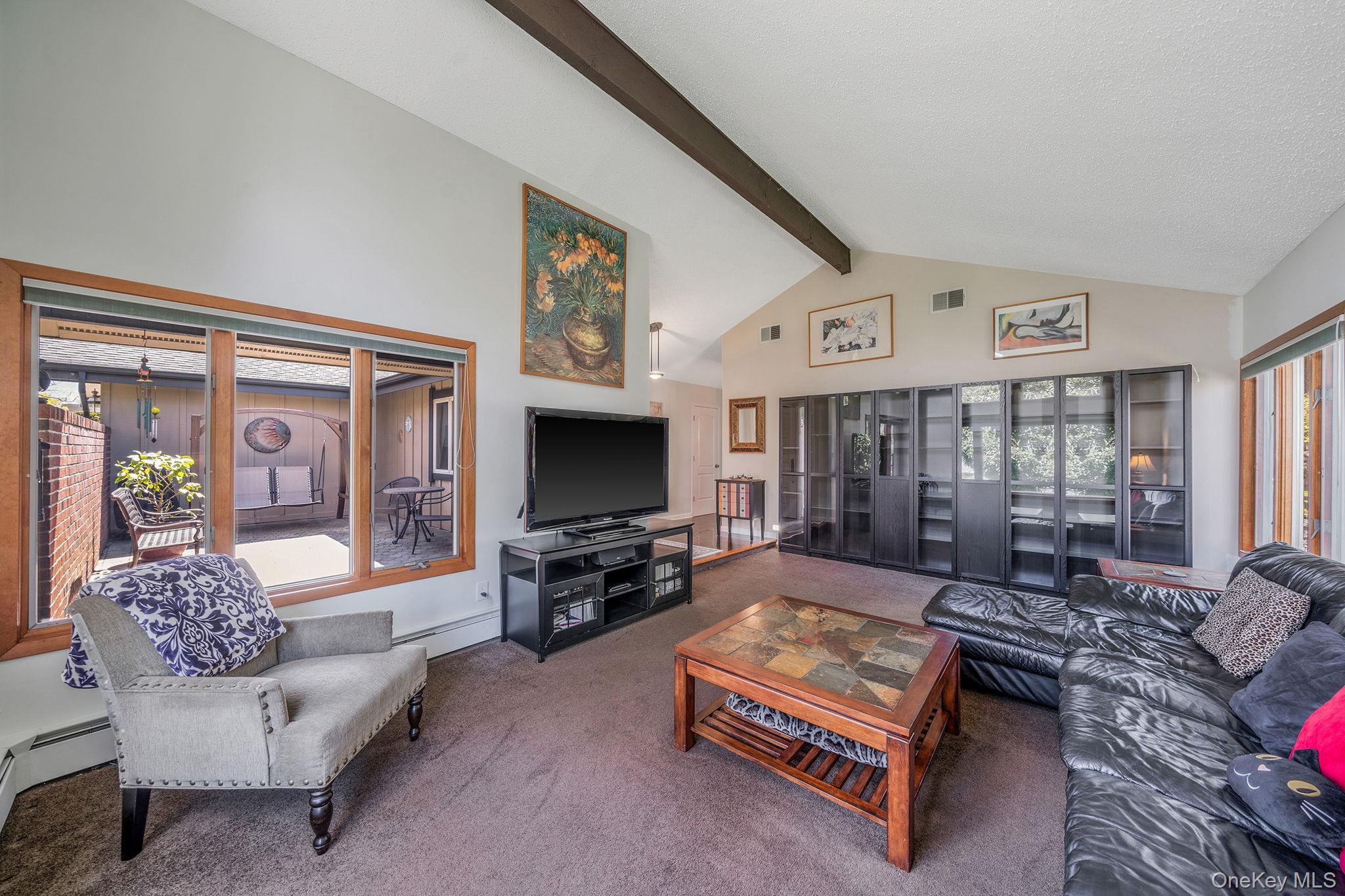 Single Family Oakdale  Suffolk County, NY 11738, MLS-988754-9