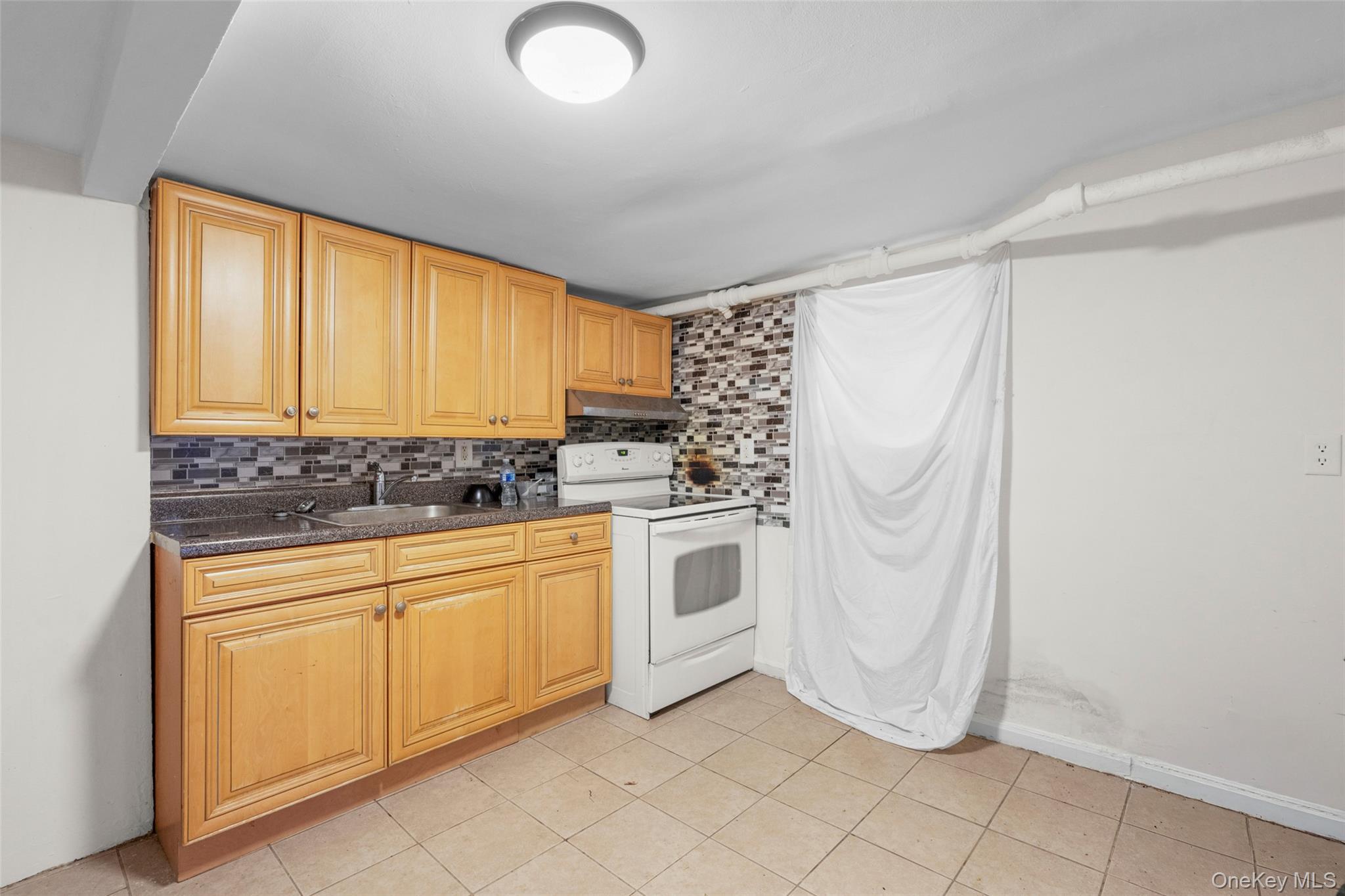 Single Family Beech  Westchester County, NY 10701, MLS-988776-9
