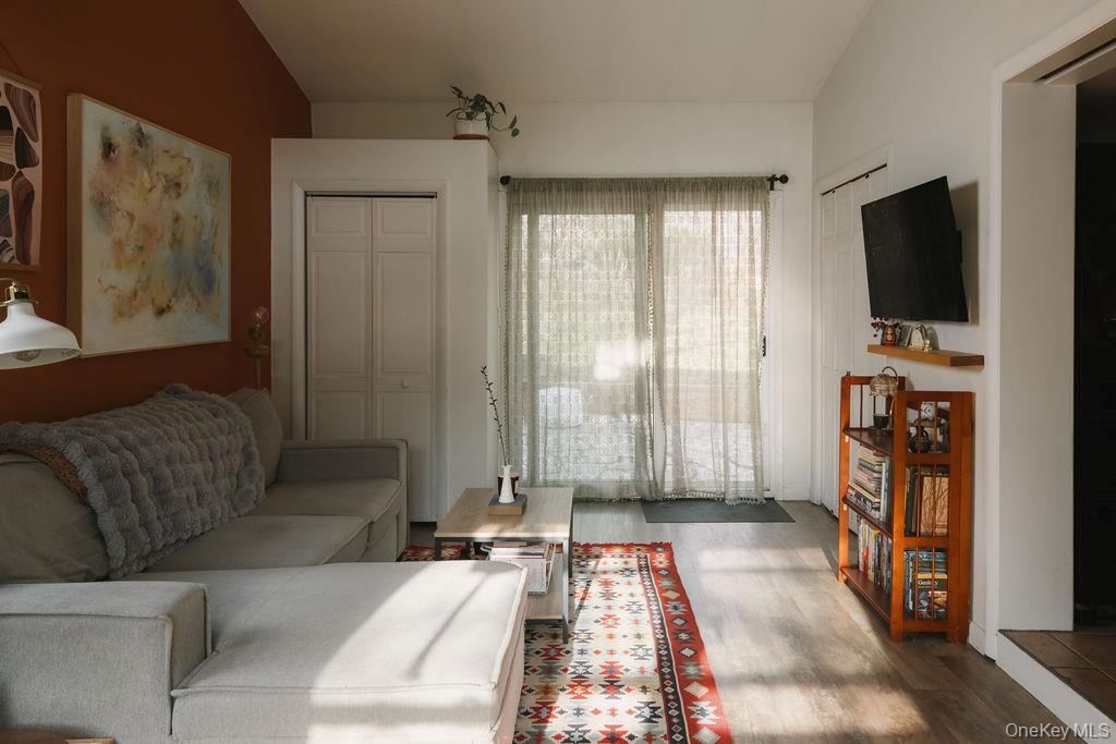 Single Family Center  Dutchess County, NY 12546, MLS-988778-11