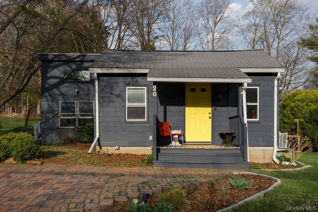 Single Family Center  Dutchess County, NY 12546, MLS-988778-17