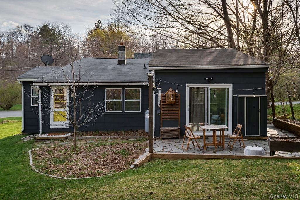 Single Family Center  Dutchess County, NY 12546, MLS-988778-23