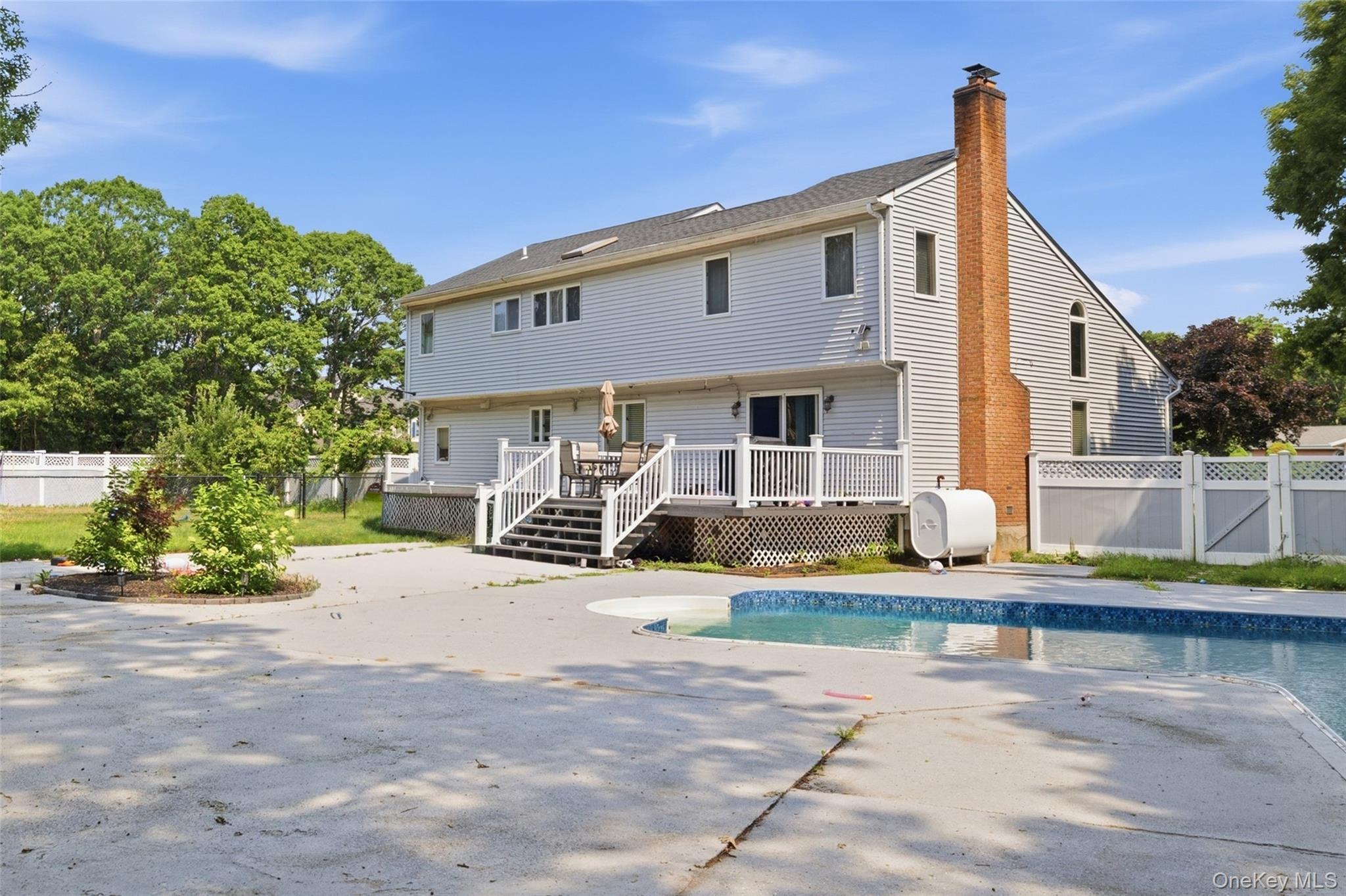 Single Family Deer Path  Suffolk County, NY 11967, MLS-988791-27