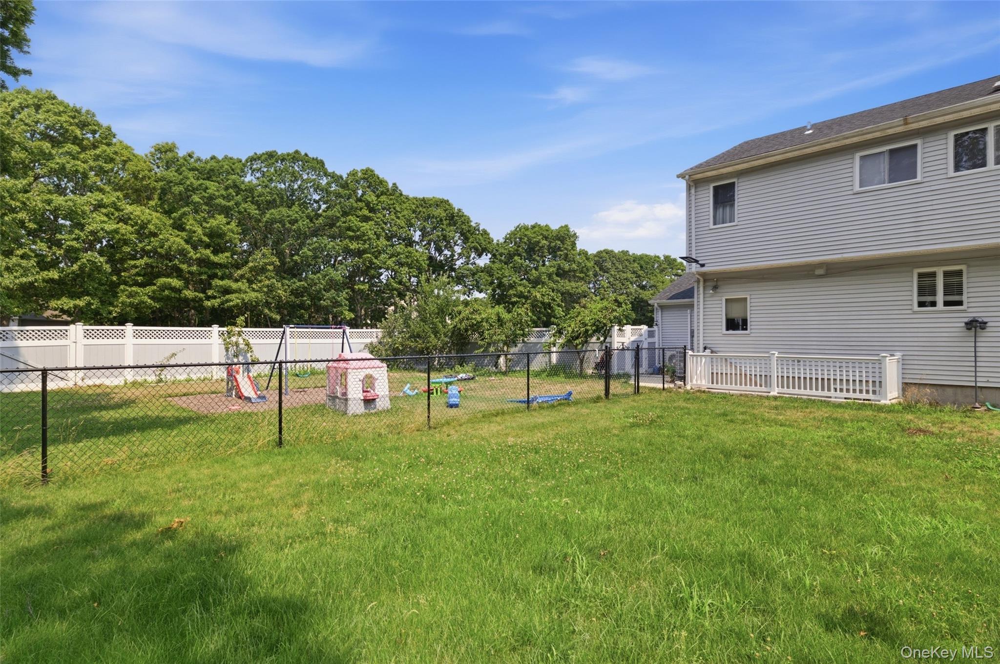 Single Family Deer Path  Suffolk County, NY 11967, MLS-988791-28
