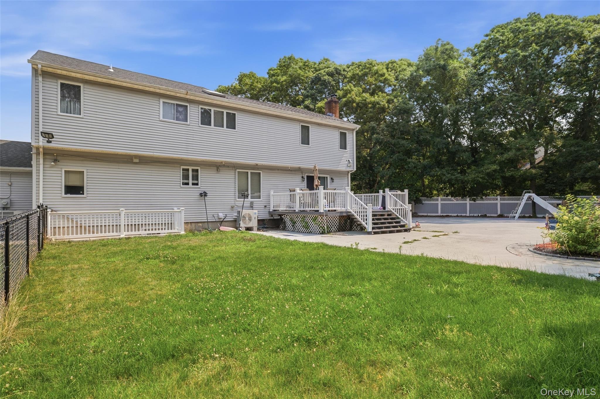 Single Family Deer Path  Suffolk County, NY 11967, MLS-988791-29