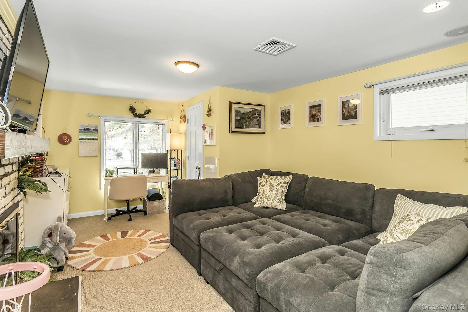 Single Family Bellecrest  Suffolk County, NY 11731, MLS-988795-15