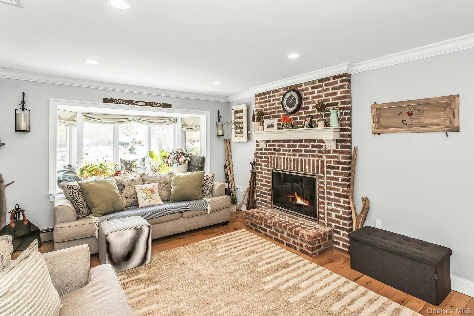Single Family Bellecrest  Suffolk County, NY 11731, MLS-988795-7