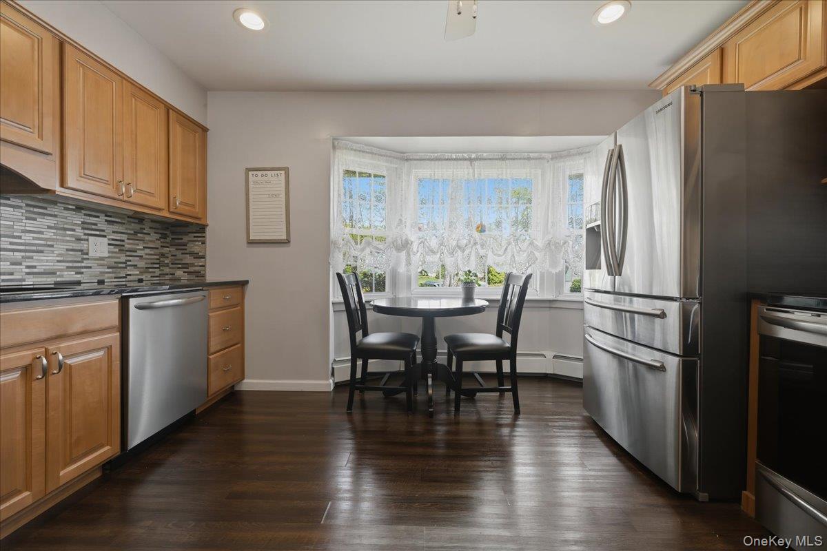 Single Family Twin  Nassau County, NY 11793, MLS-988812-10