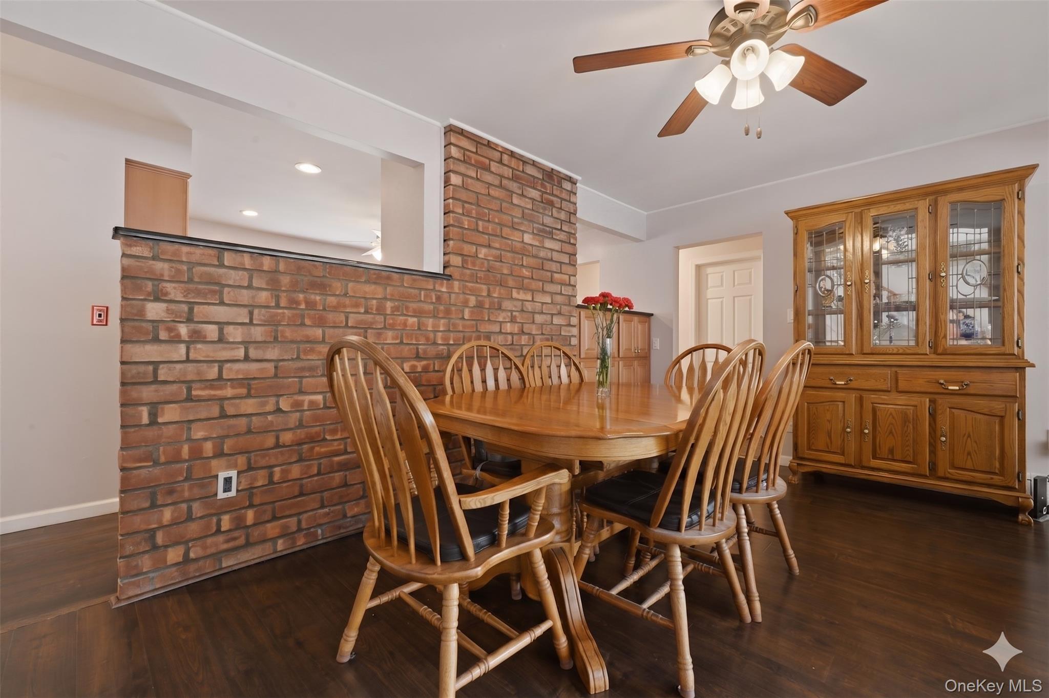 Single Family Twin  Nassau County, NY 11793, MLS-988812-13