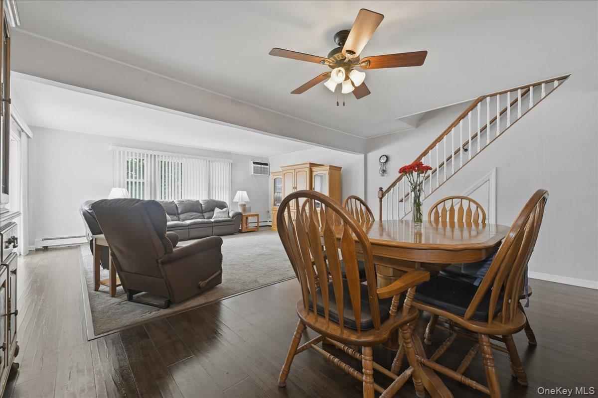 Single Family Twin  Nassau County, NY 11793, MLS-988812-14