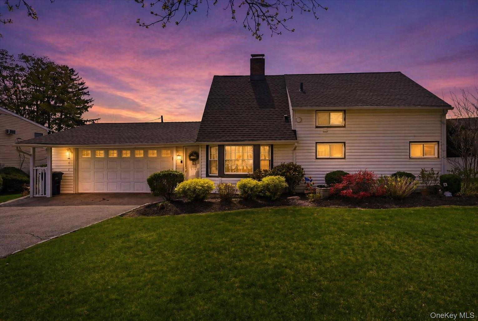 Single Family Twin  Nassau County, NY 11793, MLS-988812-2