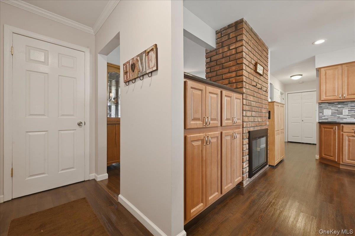 Single Family Twin  Nassau County, NY 11793, MLS-988812-6